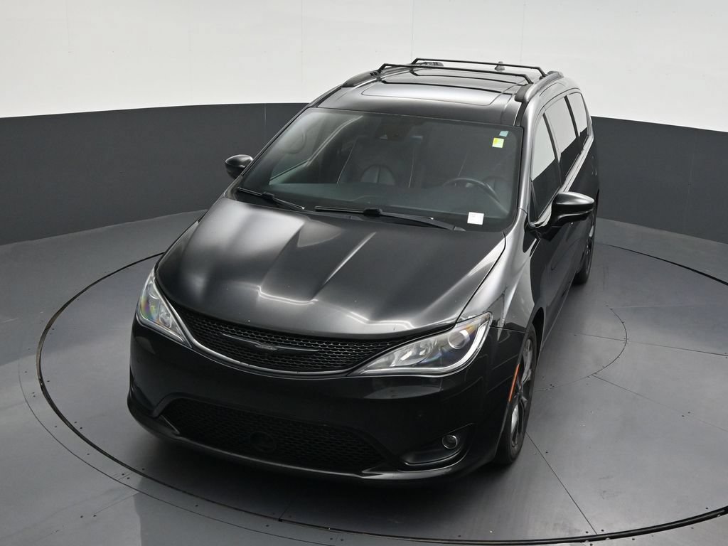 Used 2019 Chrysler Pacifica Limited w/ Advanced Safetytec Group FWD image 23