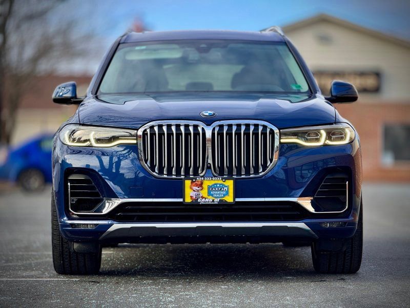 Used 2020 BMW X7 xDrive40i w/ Premium Package image 2