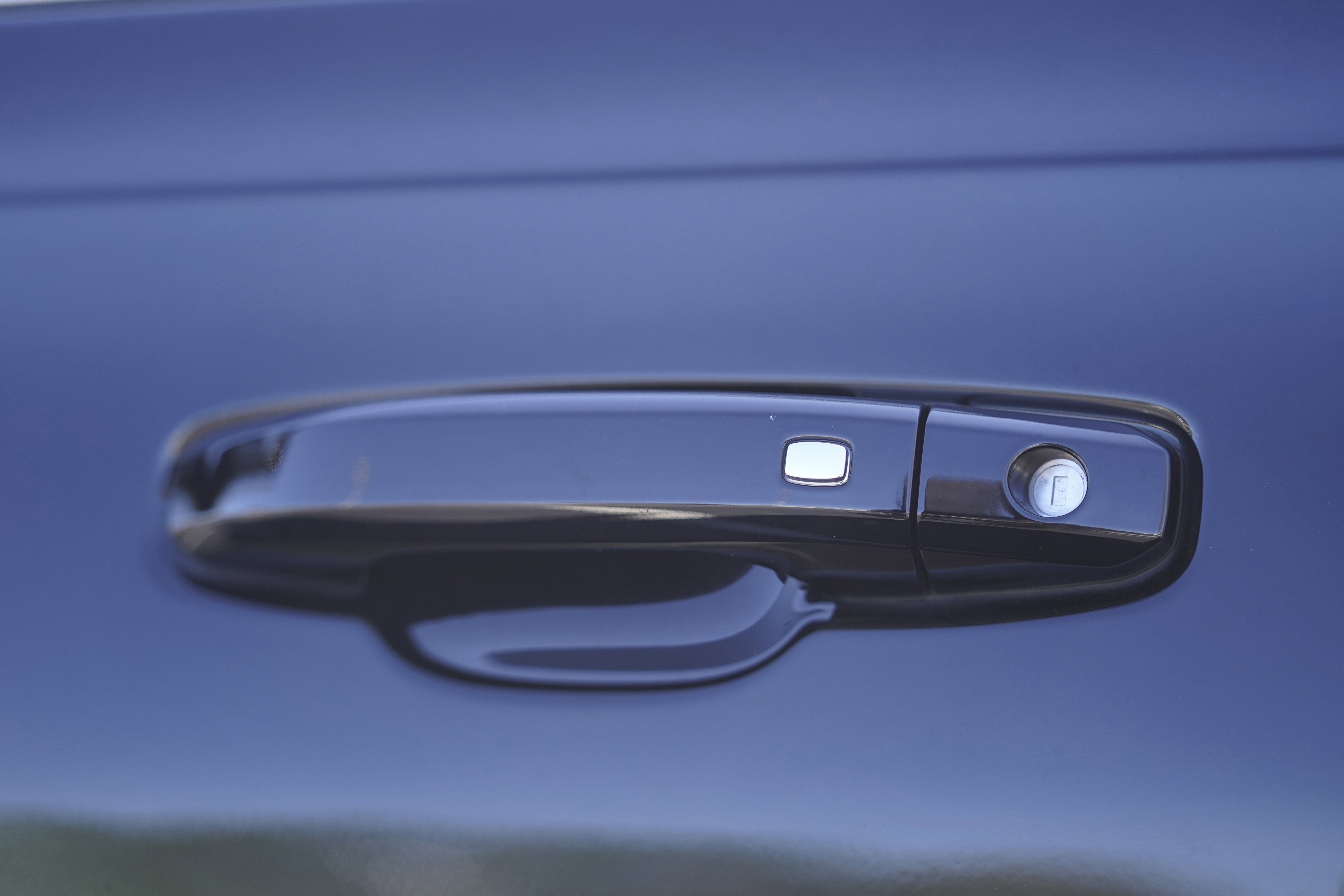 Used 2021 Chevrolet Tahoe LT w/ LT Signature Plus Package RWD image 39