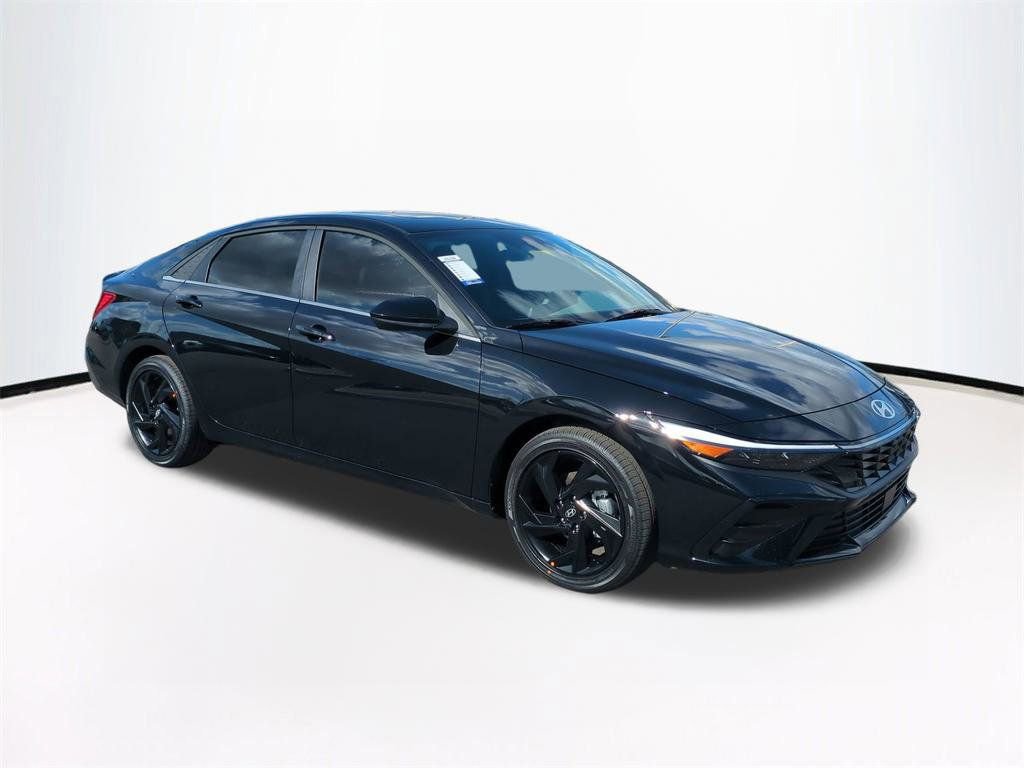 New 2026 Hyundai Elantra SEL Sport image 2