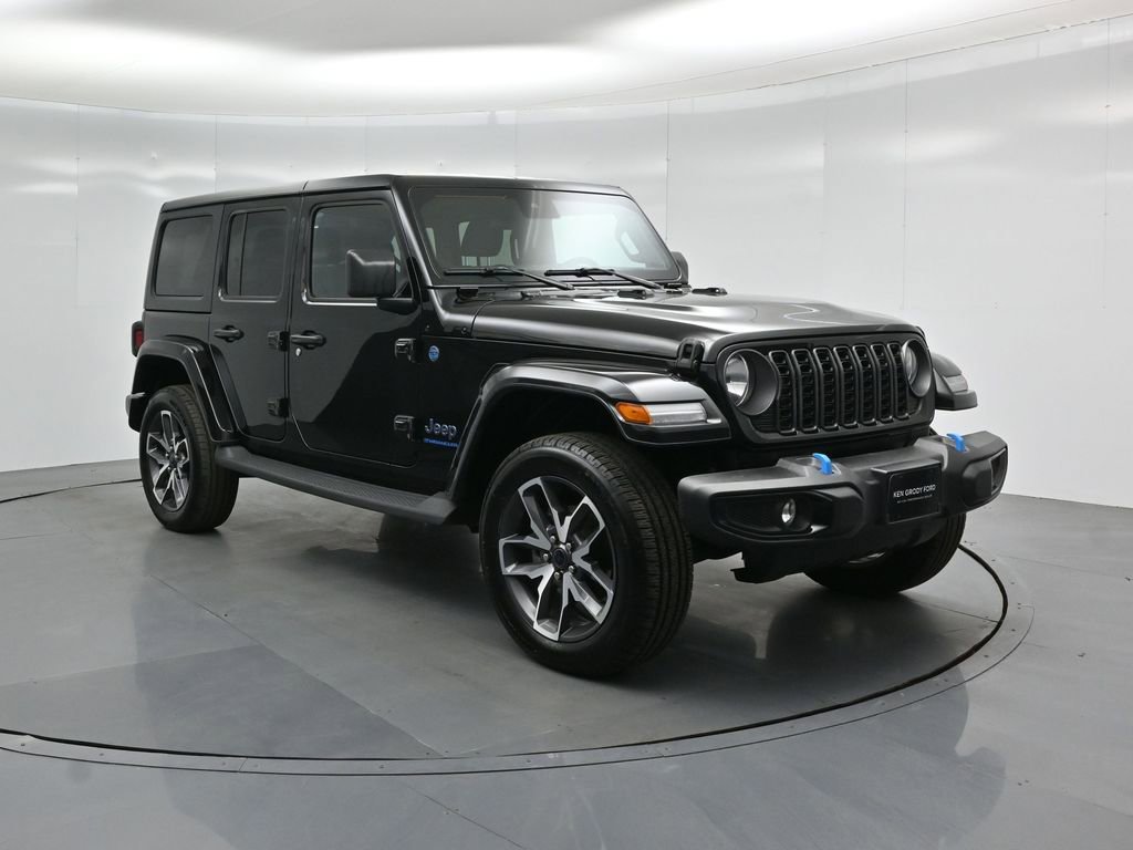 Used 2024 Jeep Wrangler Unlimited AWD/4WD image 55