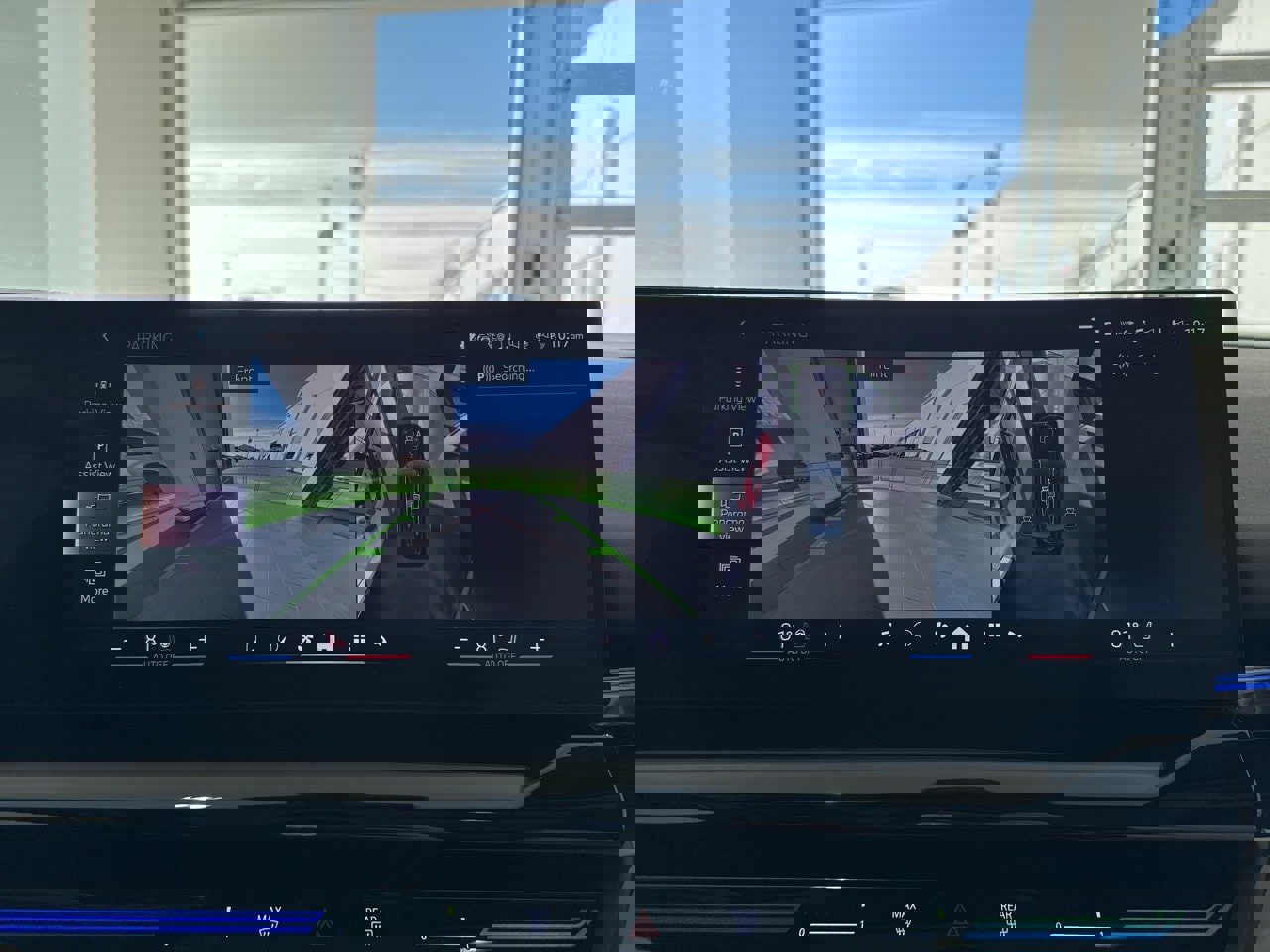 Certified 2025 BMW 530i xDrive 530i xDrive w/ Premium Package image 30