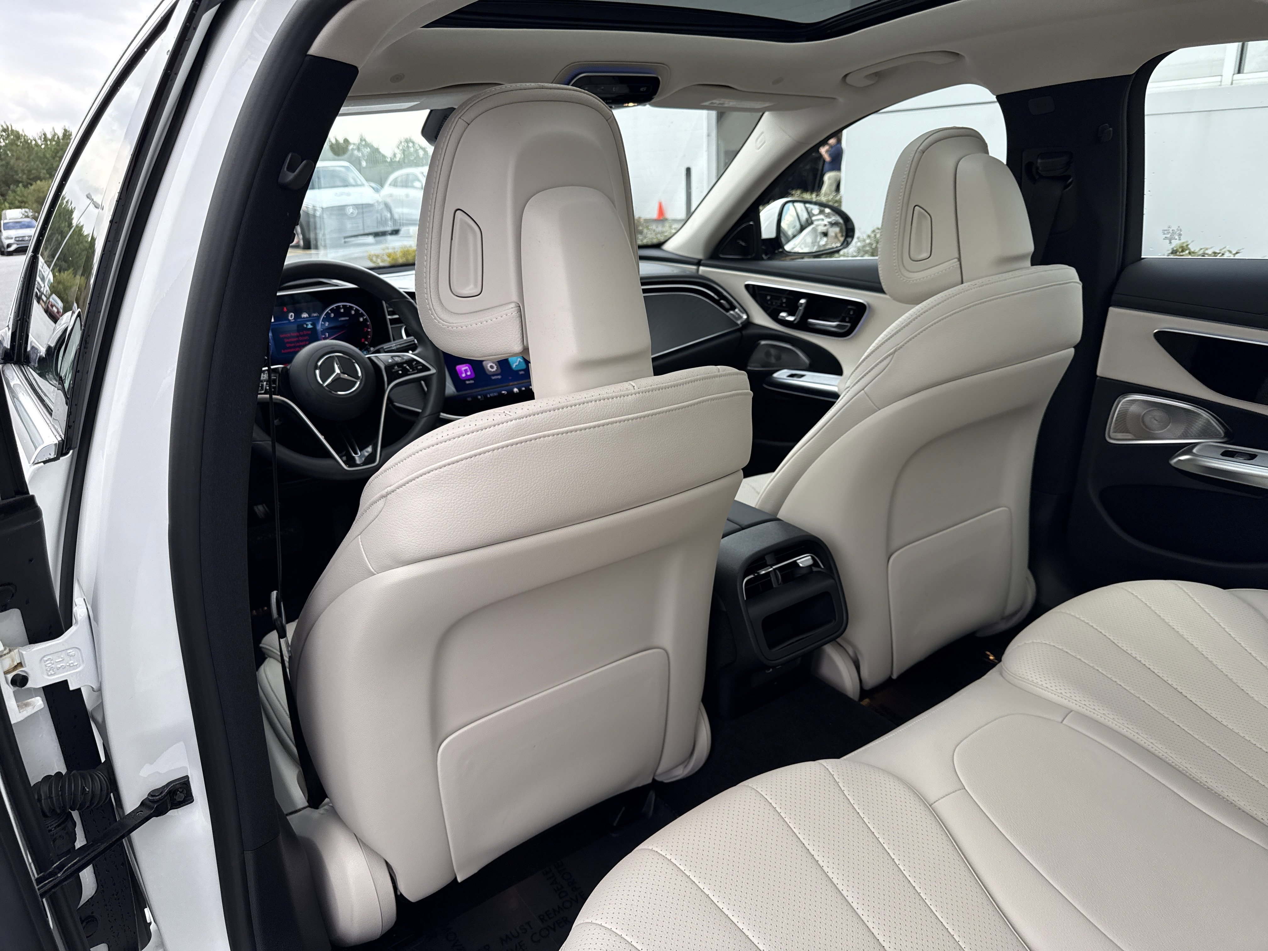 Certified 2024 Mercedes-Benz E 350 4MATIC Sedan image 28