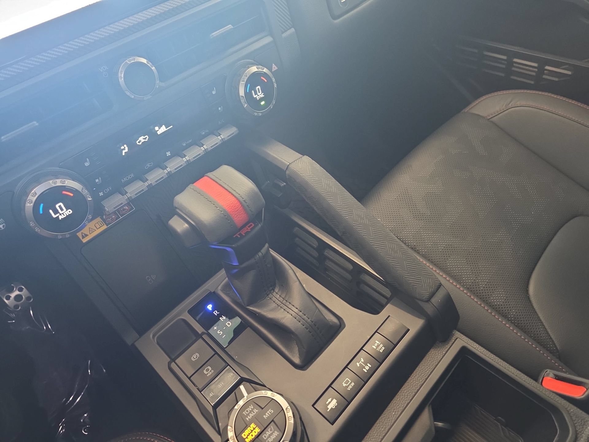 Used 2025 Toyota Tacoma TRD Pro AWD/4WD image 24