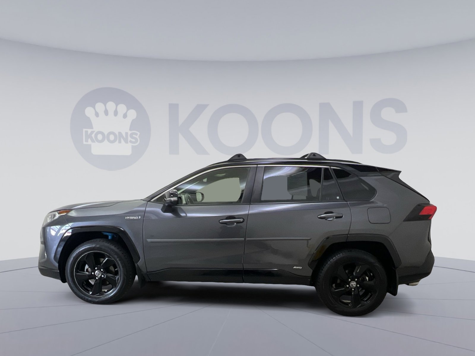 Used 2019 Toyota RAV4 XSE image 2