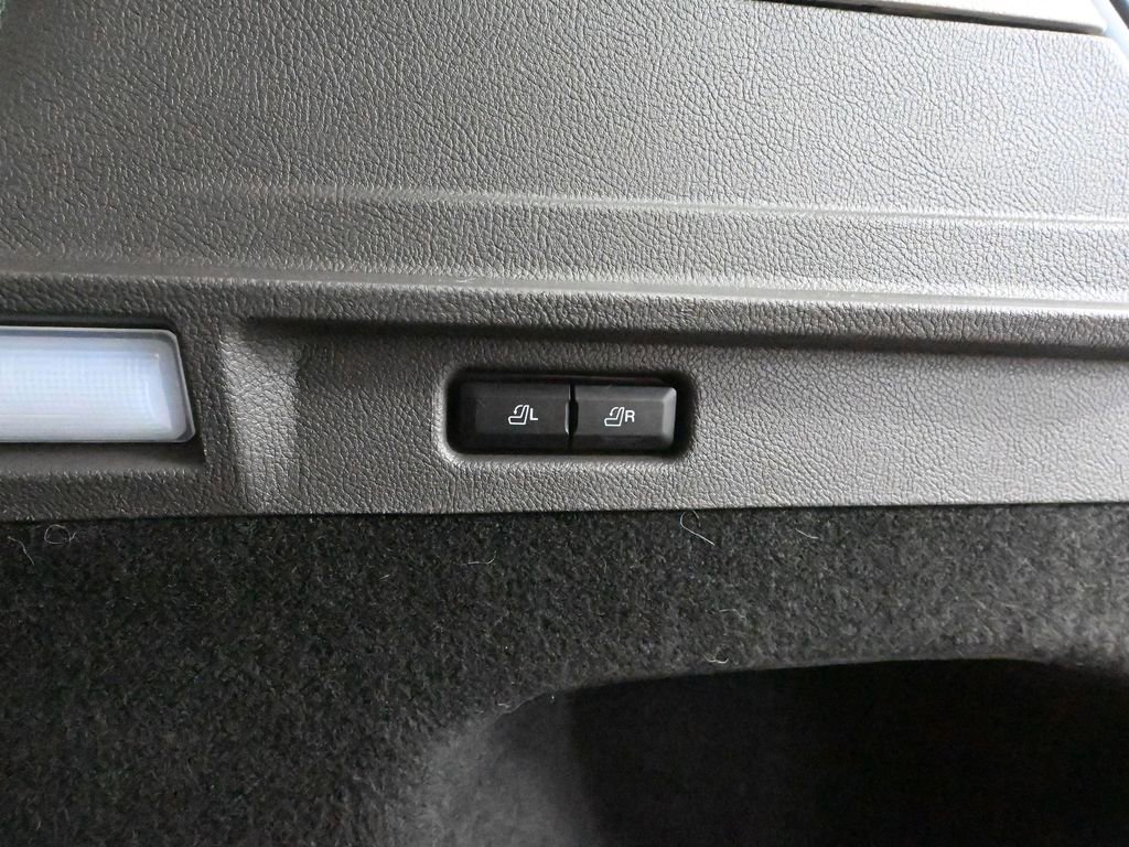 Used 2022 Lincoln Corsair Reserve w/ Equipment Group 201A image 47