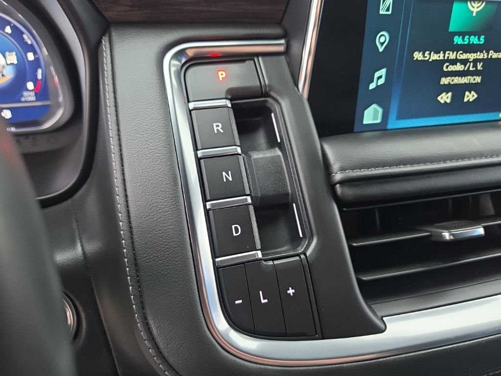 Used 2023 Chevrolet Tahoe LT AWD/4WD image 16