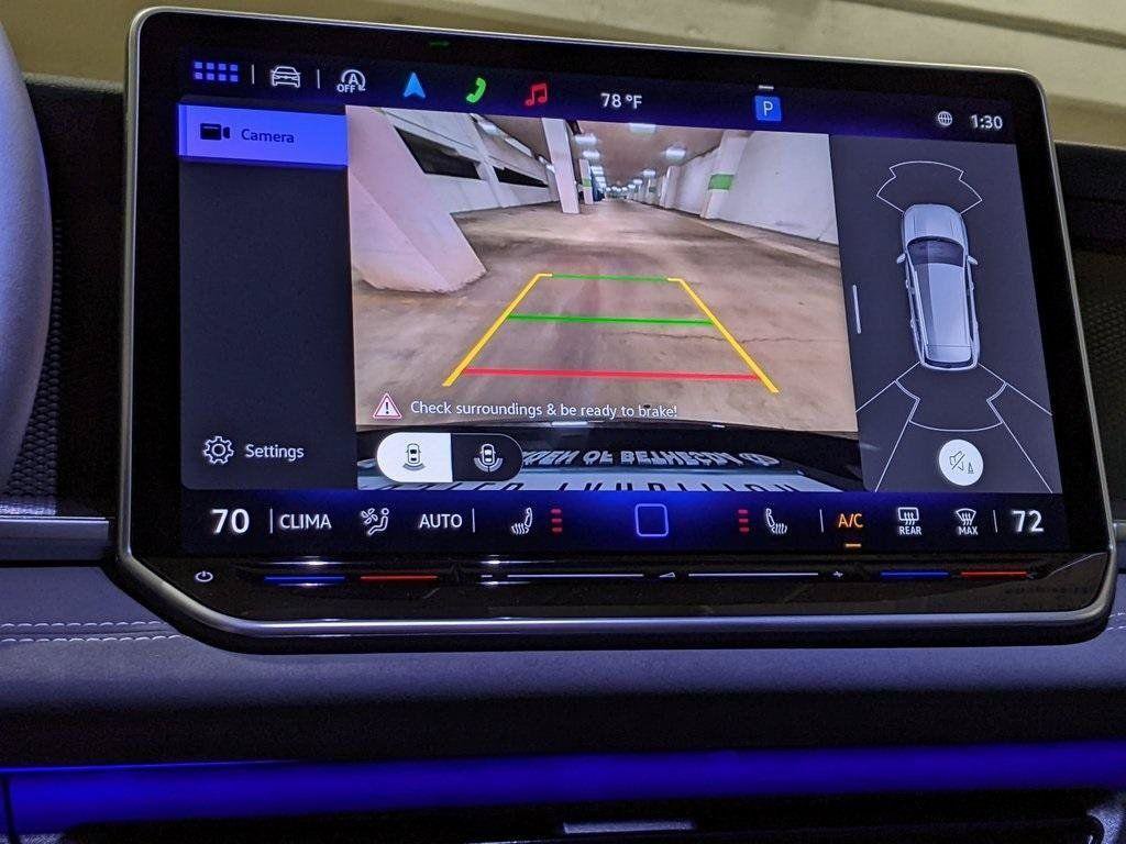 New 2026 Volkswagen Tiguan SE AWD/4WD image 17