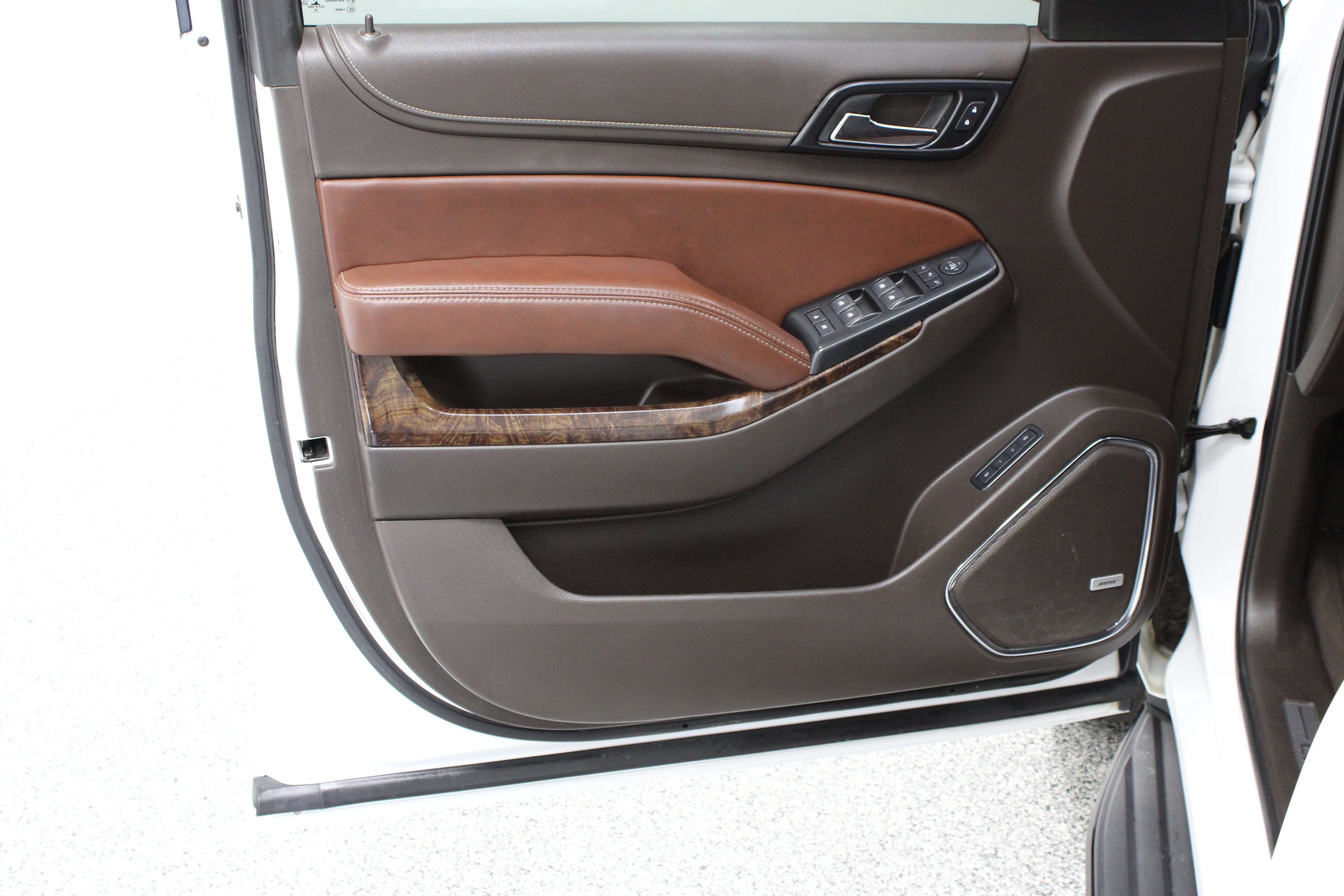 Used 2019 Chevrolet Tahoe Premier AWD/4WD image 12