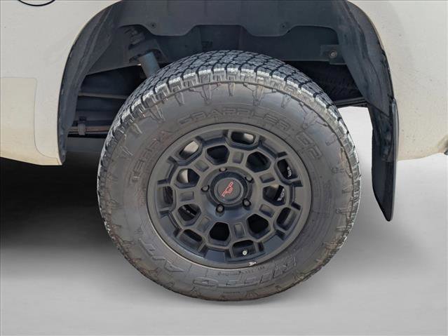 Used 2017 Toyota Tundra SR5 w/ TRD Off Road Package image 9