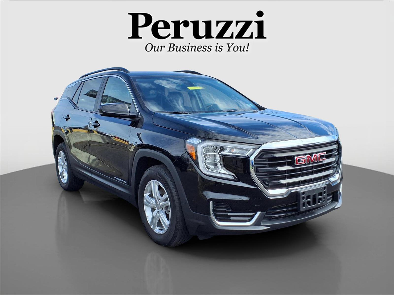 Used 2024 GMC Terrain SLE w/ Driver Convenience Package FWD video 1