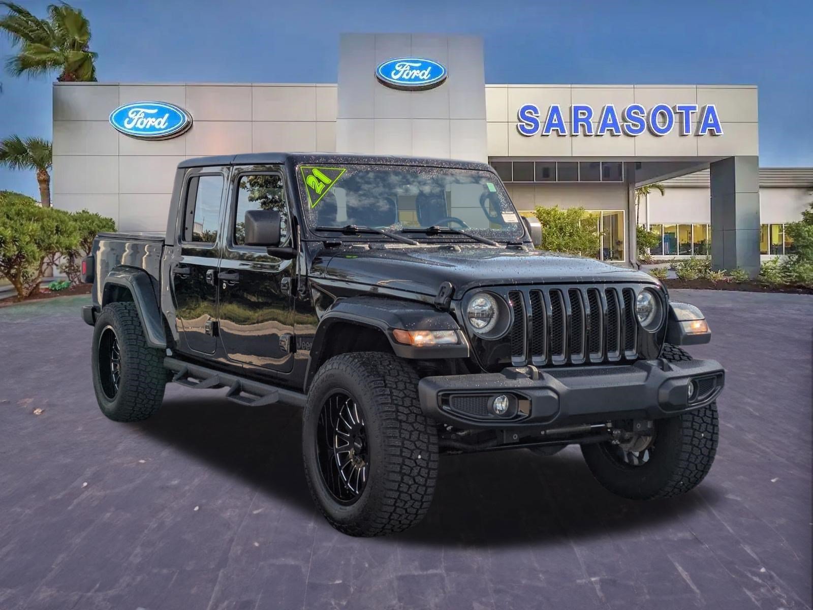 Used 2021 Jeep Gladiator Sport AWD/4WD image 1