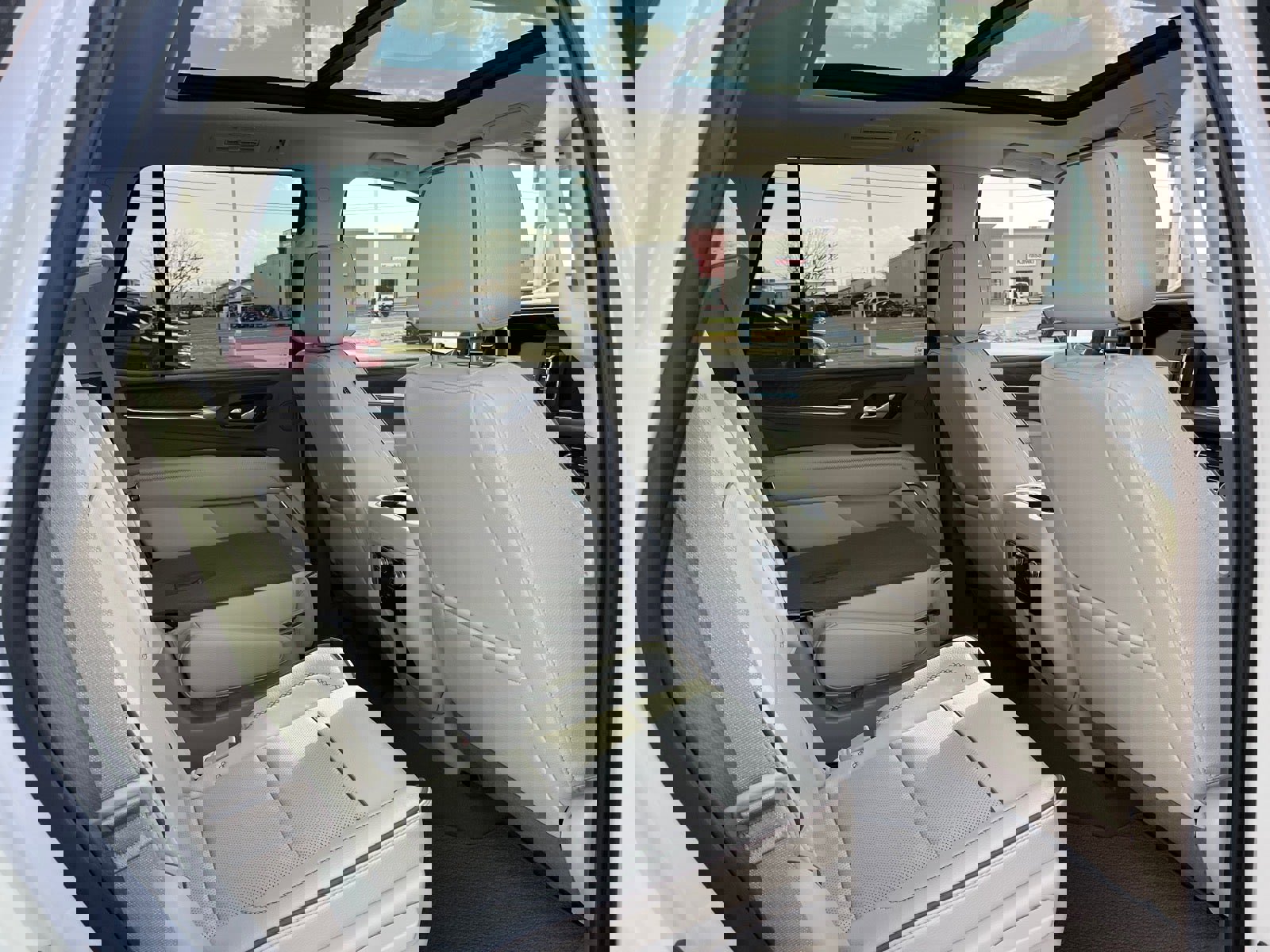 Used 2022 GMC Yukon Denali image 9