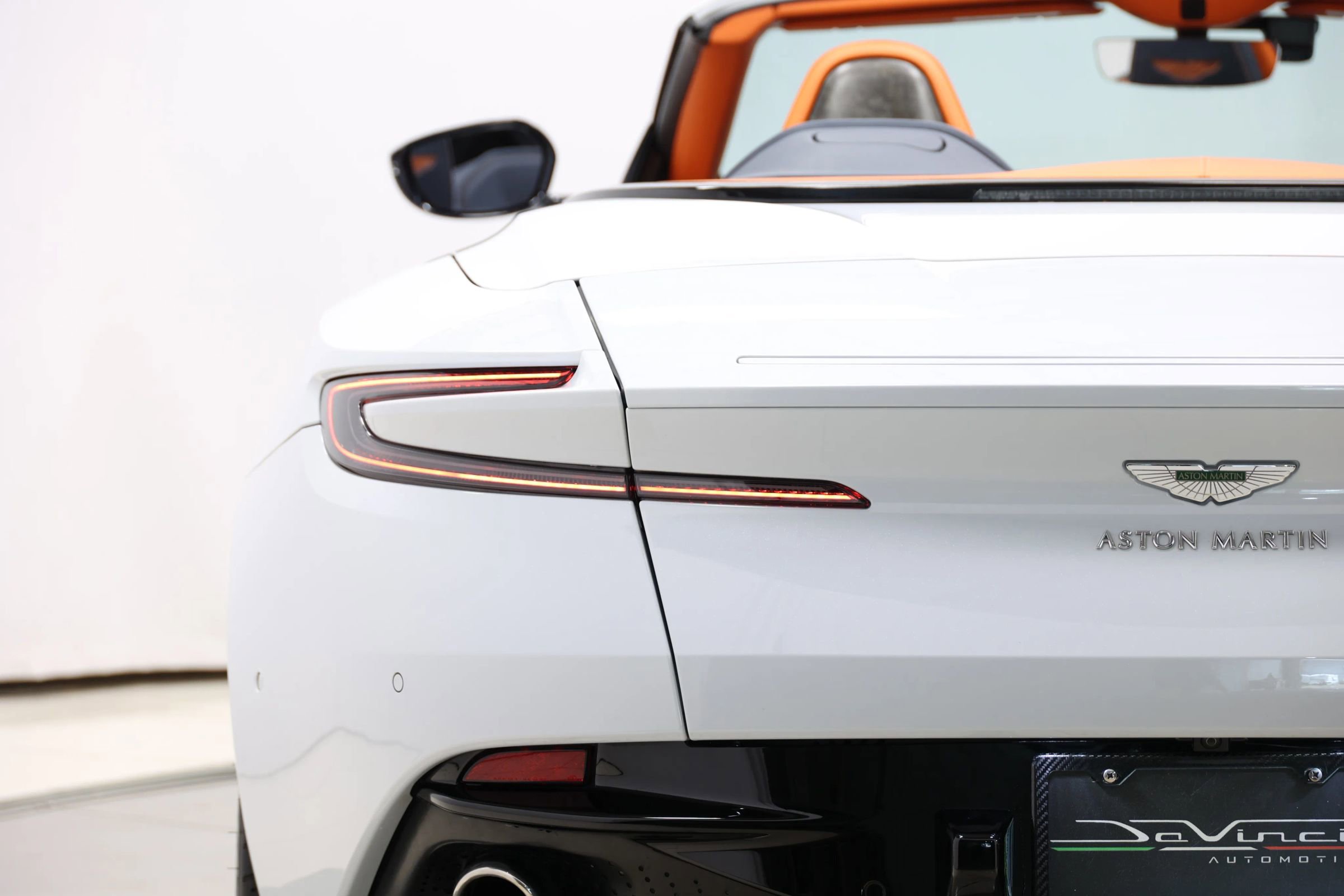 Used 2019 Aston Martin DB11 Volante RWD image 68
