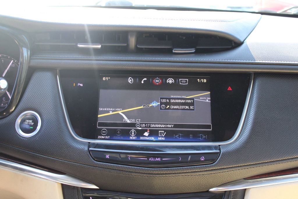 Used 2018 Cadillac XT5 Luxury w/ Driver Awareness Package image 25