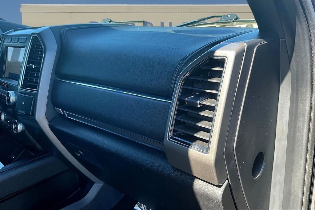 Used 2020 Ford Expedition XLT w/ Equipment Group 202A image 29