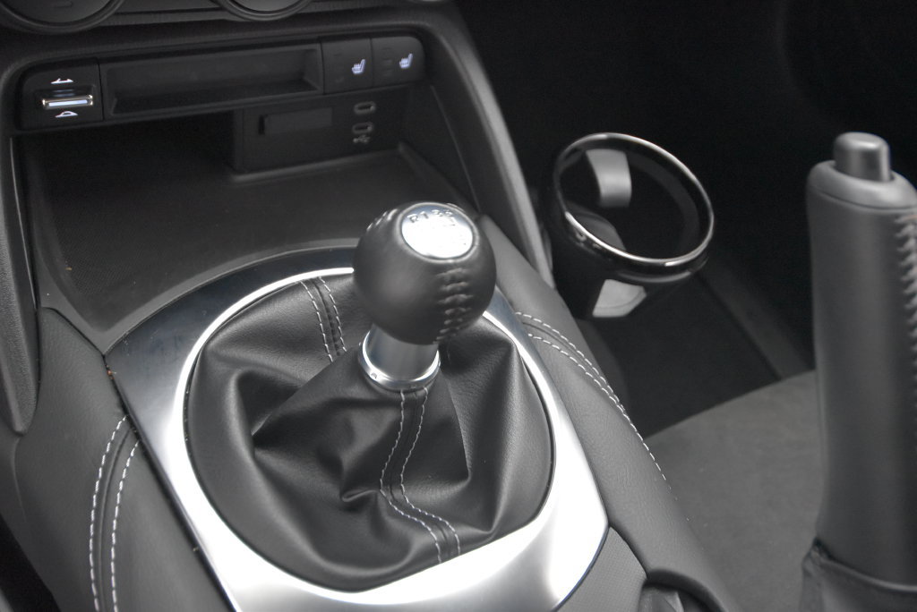 Certified 2025 MAZDA MX-5 Miata RF Club RWD image 38