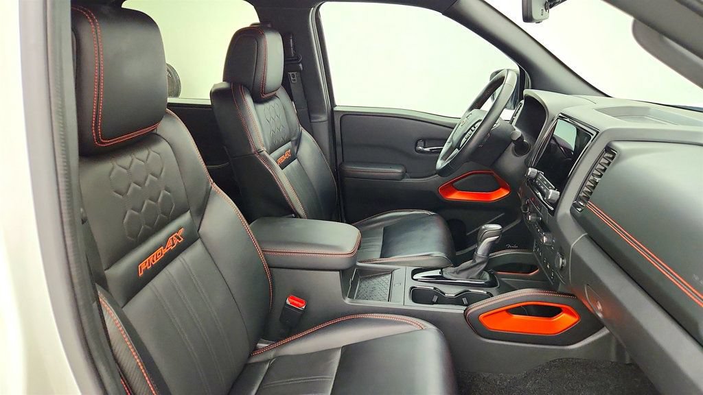 Used 2023 Nissan Frontier PRO-4X w/ Pro-4X Premium Package AWD/4WD image 23