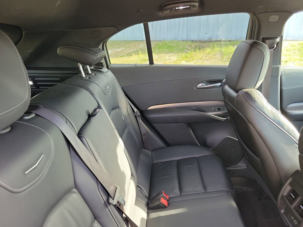 Used 2024 Cadillac XT4 Premium Luxury AWD/4WD image 35