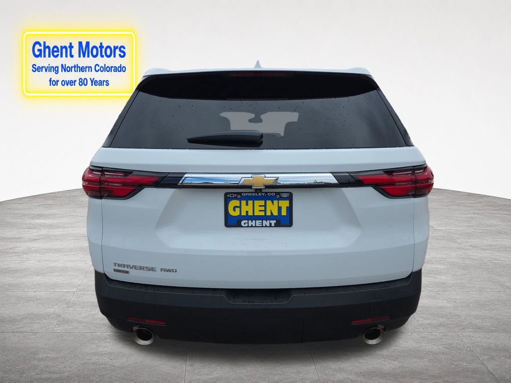 Used 2024 Chevrolet Traverse LS w/ Safety Package AWD/4WD image 4