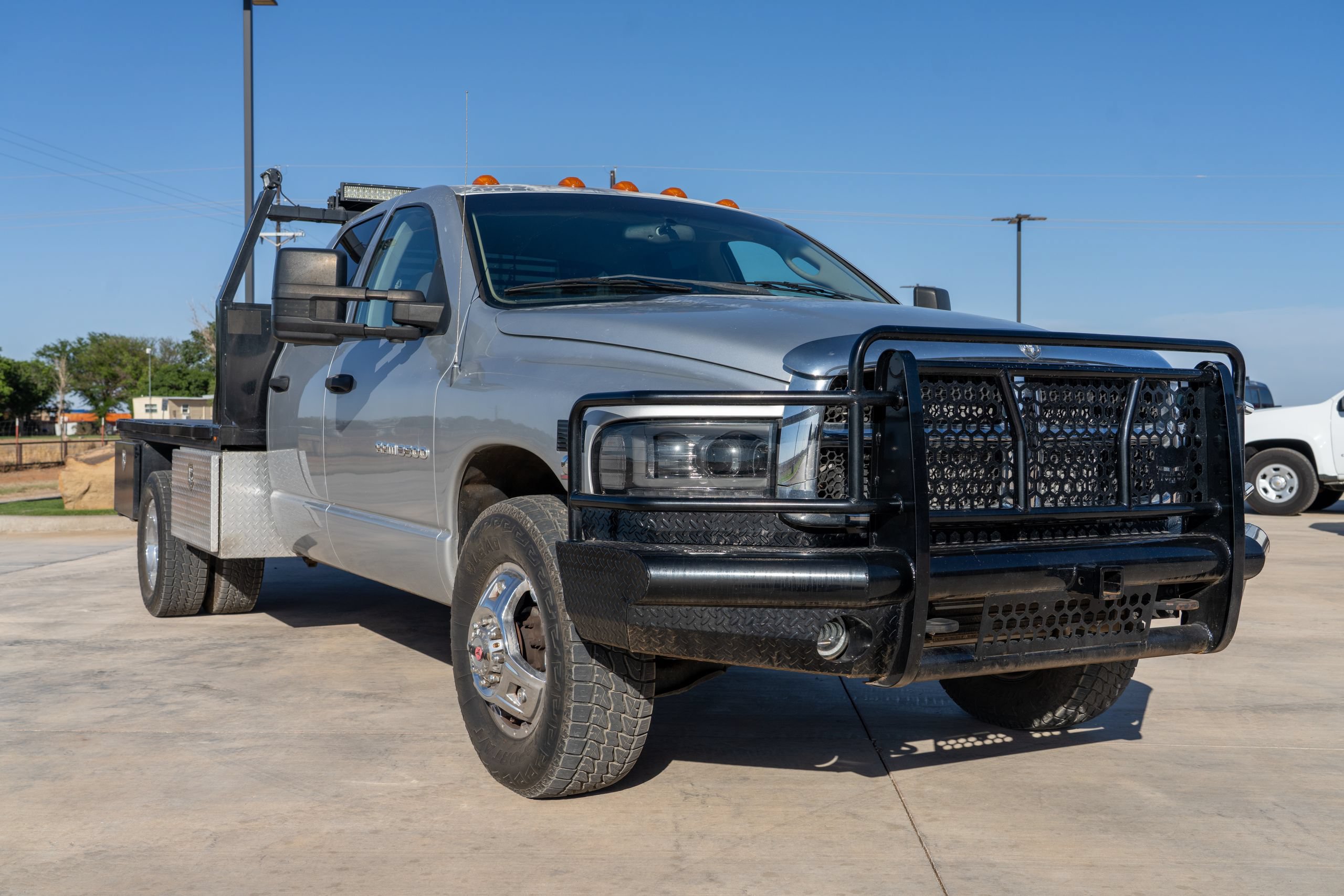 Used 2003 Dodge Ram 3500 Truck SLT RWD image 2