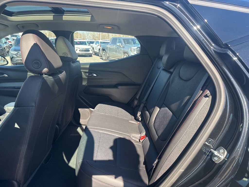 New 2027 Chevrolet Bolt RS w/ Technology Package FWD image 12
