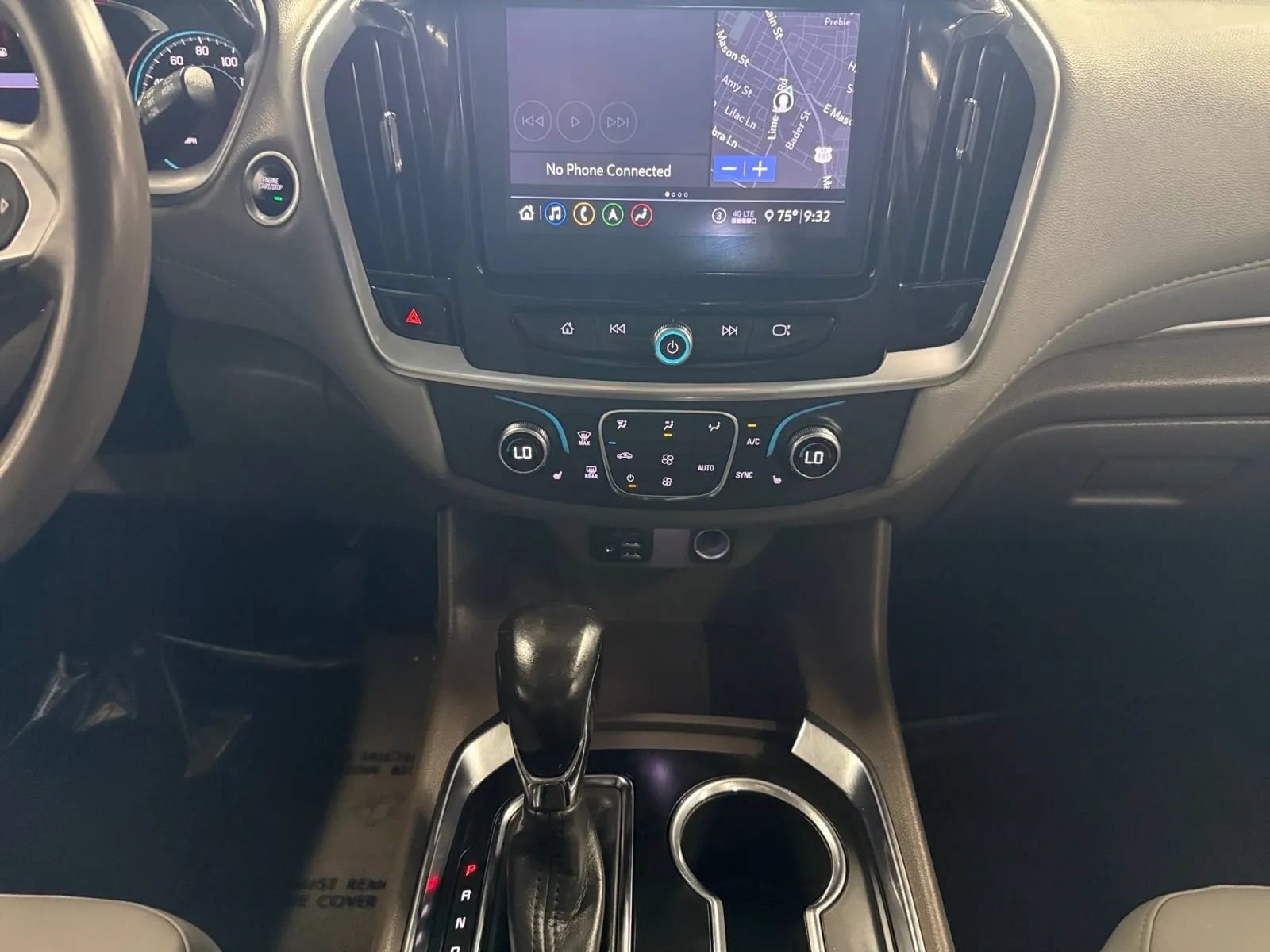 Used 2021 Chevrolet Traverse LT w/ LT Premium Package AWD/4WD image 25