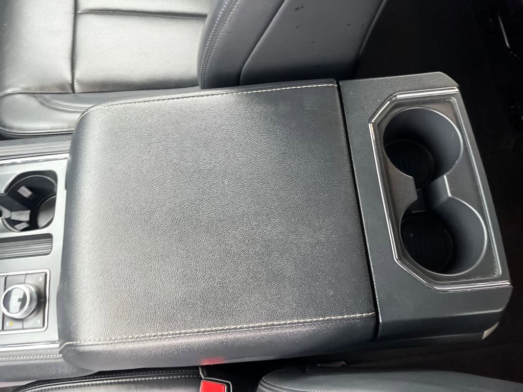 Used 2024 Ford Expedition XLT image 29