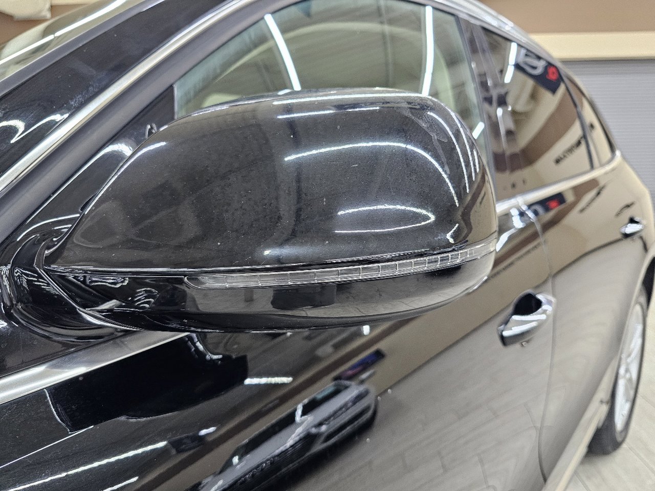 Used 2017 Audi Q5 2.0T Premium Plus w/ Technology Package image 12