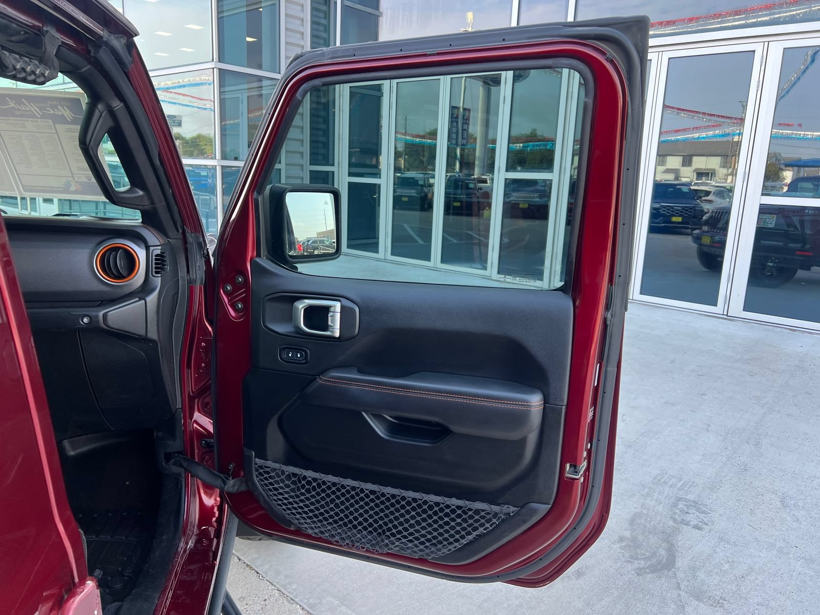 Used 2021 Jeep Gladiator Mojave AWD/4WD image 15