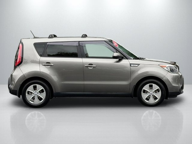Used 2015 Kia Soul FWD image 10