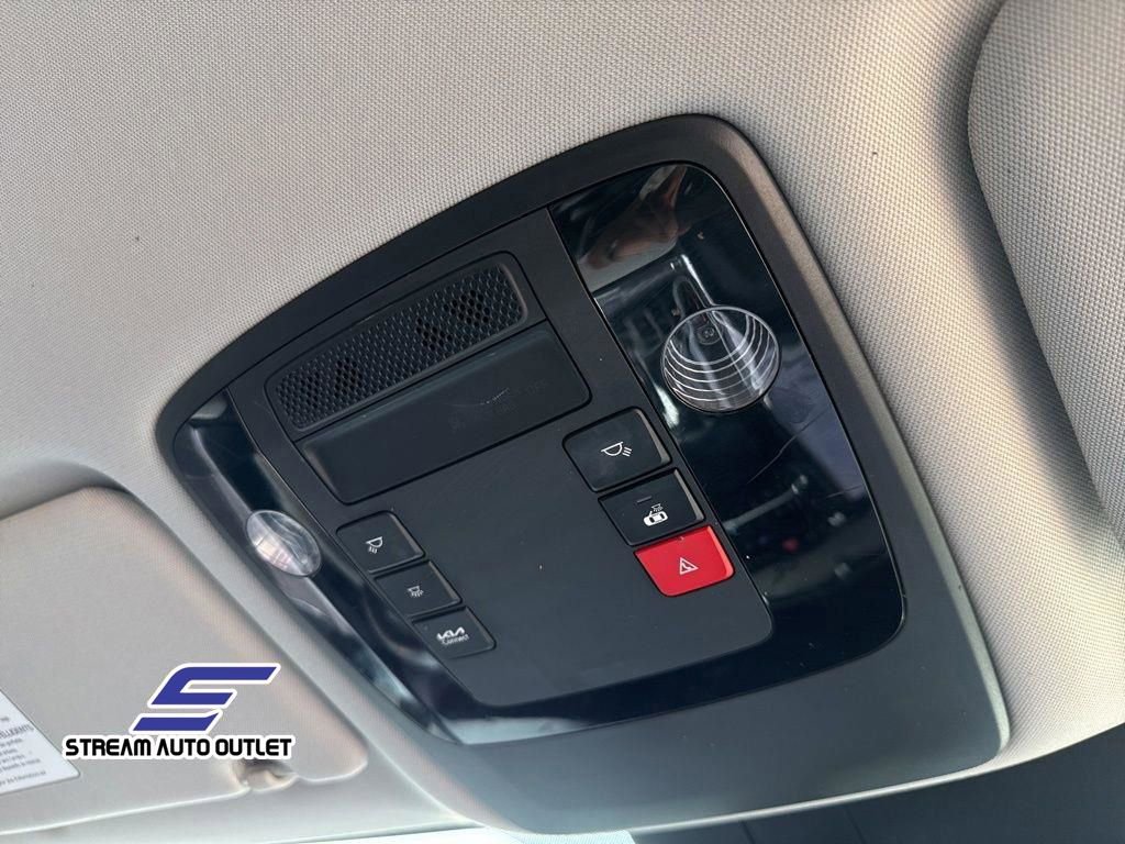 Used 2024 Kia Carnival SX image 19