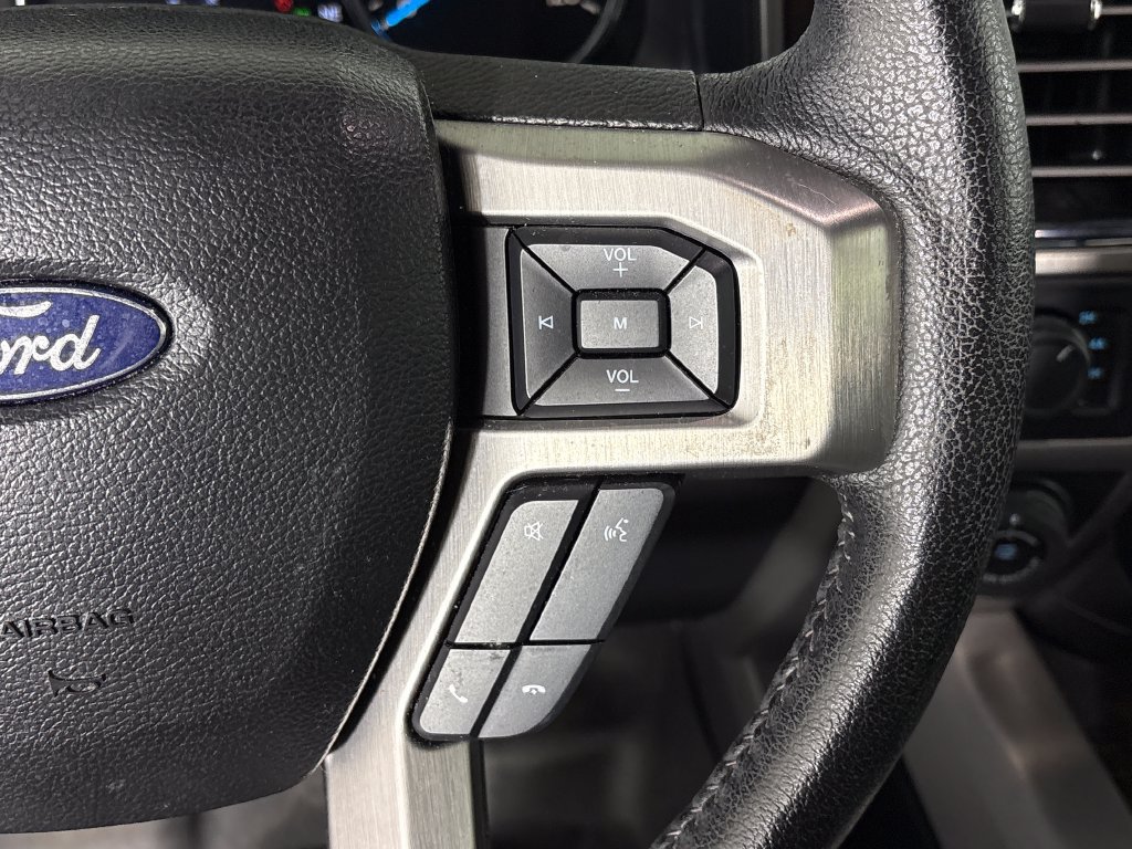 Used 2016 Ford F150 Platinum w/ Equipment Group 701A Luxury AWD/4WD image 19