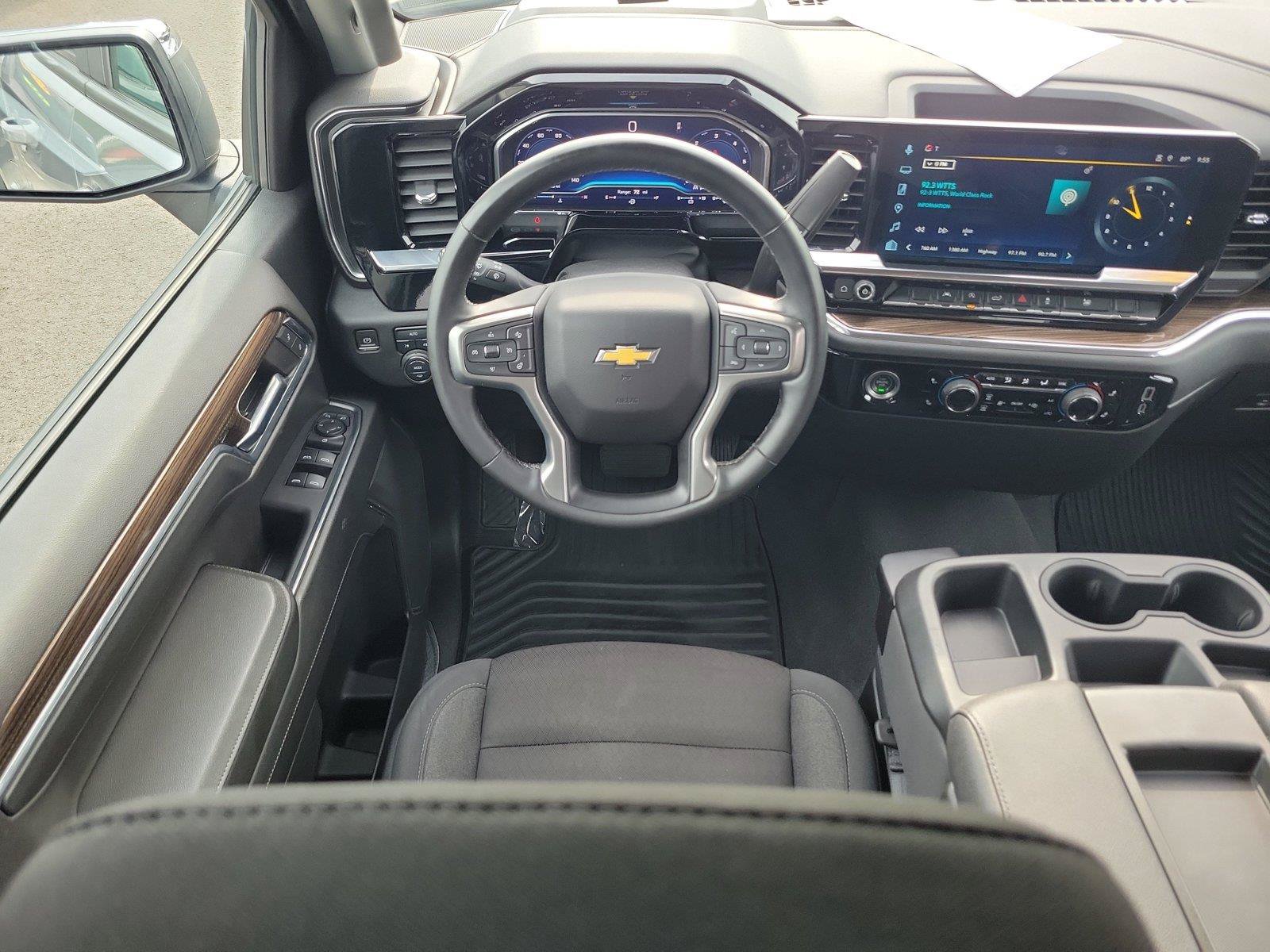 Used 2024 Chevrolet Silverado 1500 LT AWD/4WD image 11