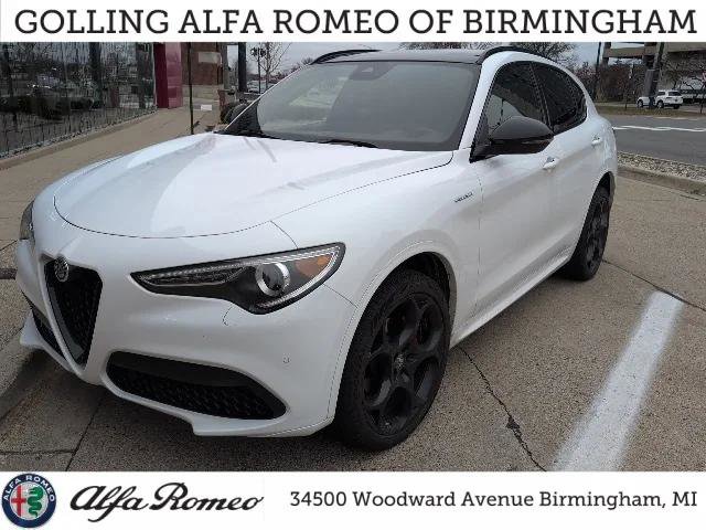 Certified 2023 Alfa Romeo Stelvio Veloce image 1