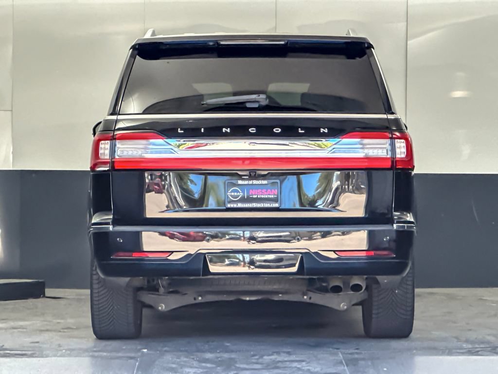 Used 2020 Lincoln Navigator Reserve w/ Luxury Package AWD/4WD image 4