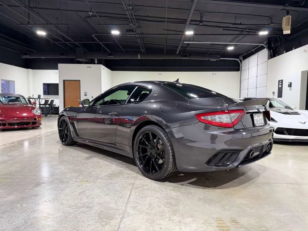 Used 2018 Maserati GranTurismo MC image 9