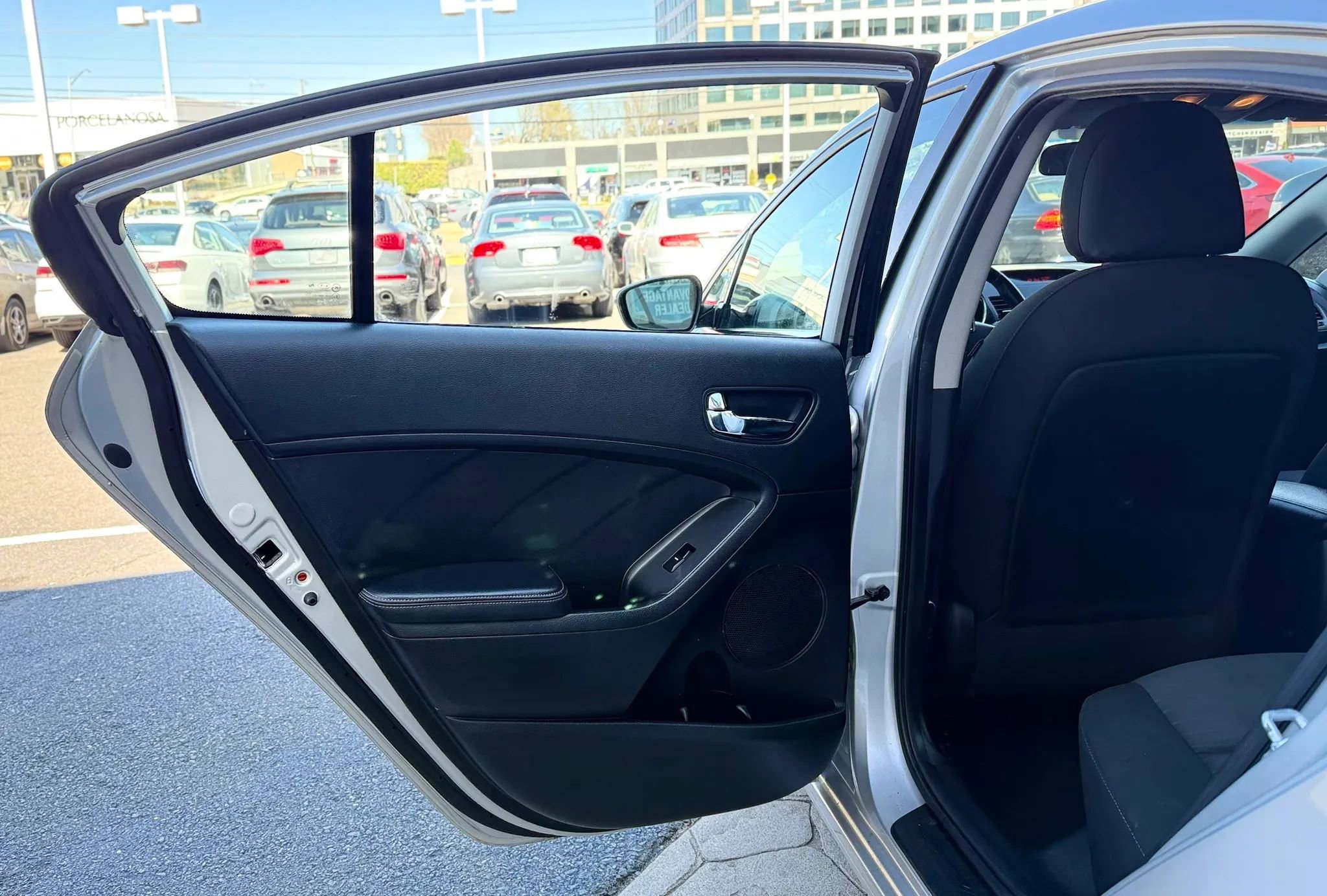 Used 2014 Kia Forte EX image 25