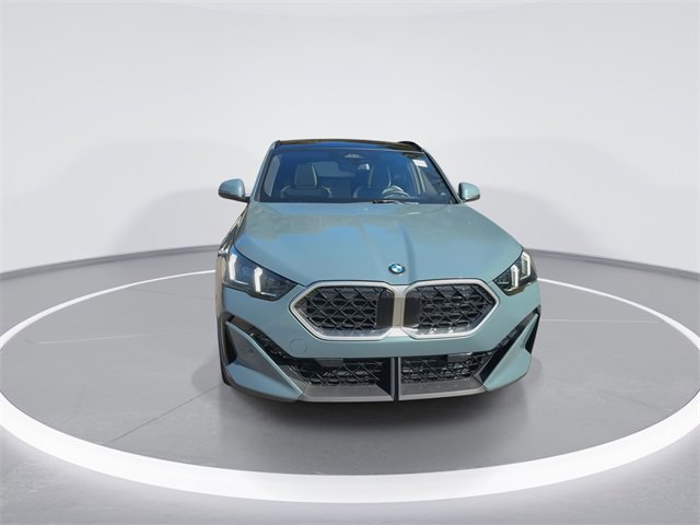 Used 2025 BMW X2 xDrive28i w/ Premium Package image 3
