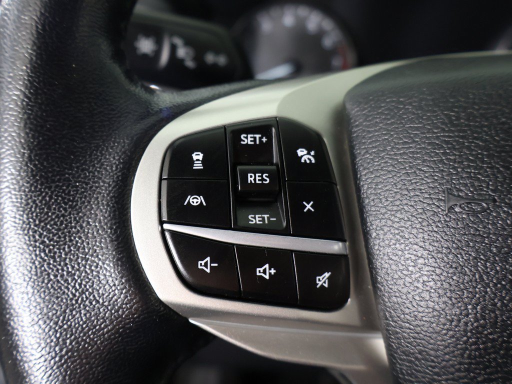 Used 2021 Ford Explorer XLT w/ Equipment Group 202A AWD/4WD image 46