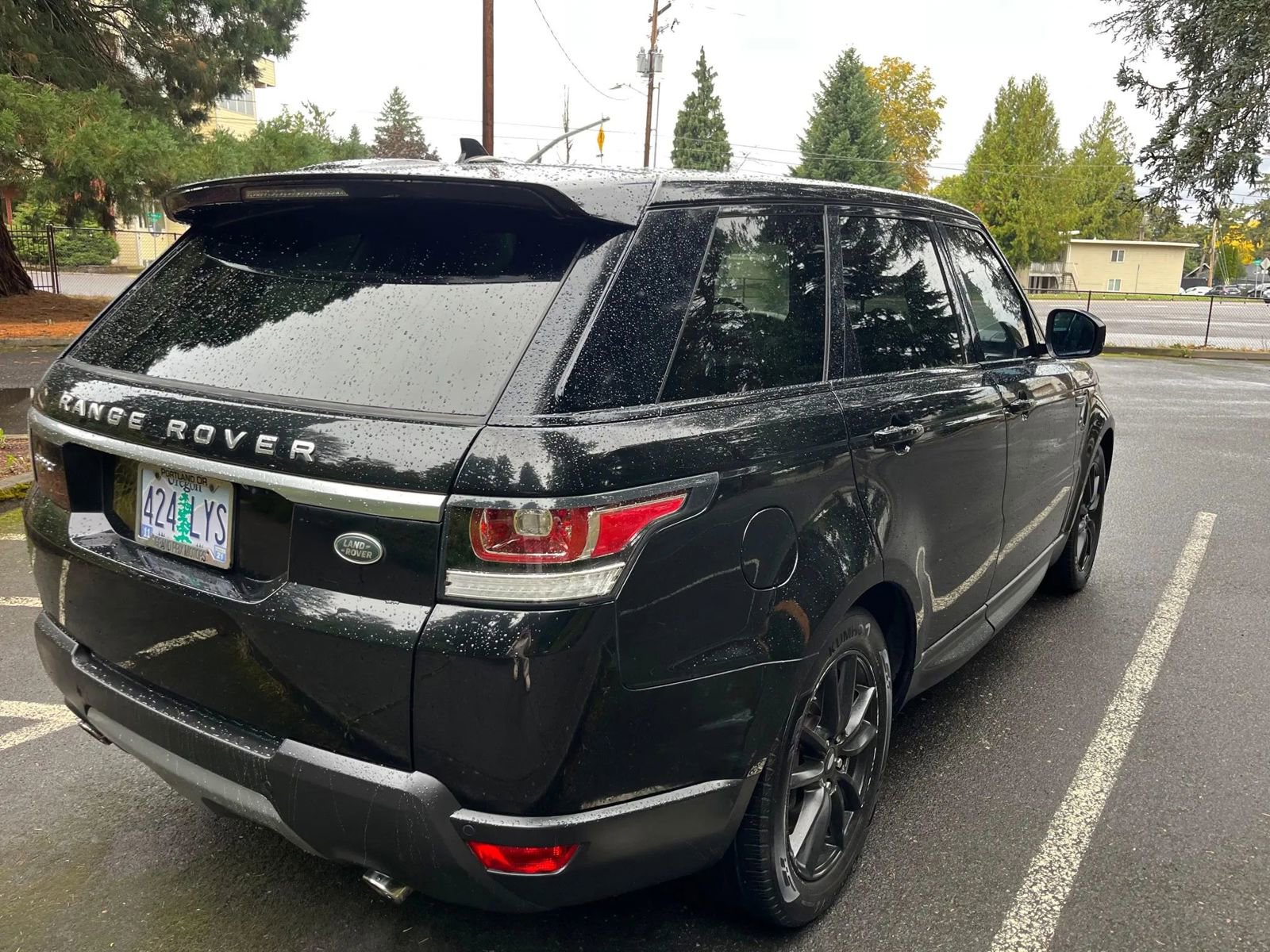 Used 2016 Land Rover Range Rover Sport SE image 4