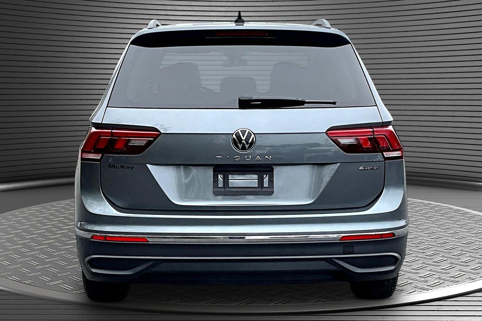 Used 2023 Volkswagen Tiguan S w/ Driver Assistance Package AWD/4WD image 5
