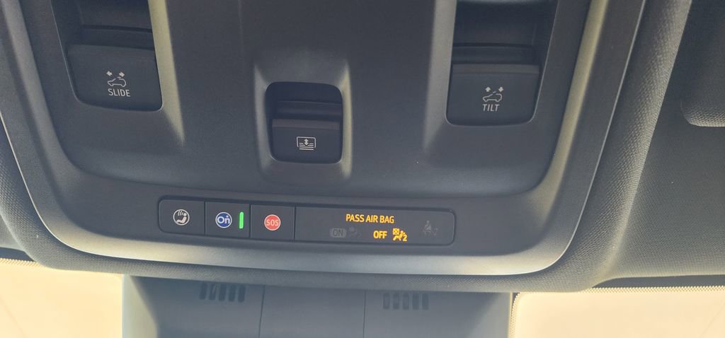 Used 2024 Cadillac Escalade ESV Premium Luxury w/ LPO, Floor Liner Package AWD/4WD image 51