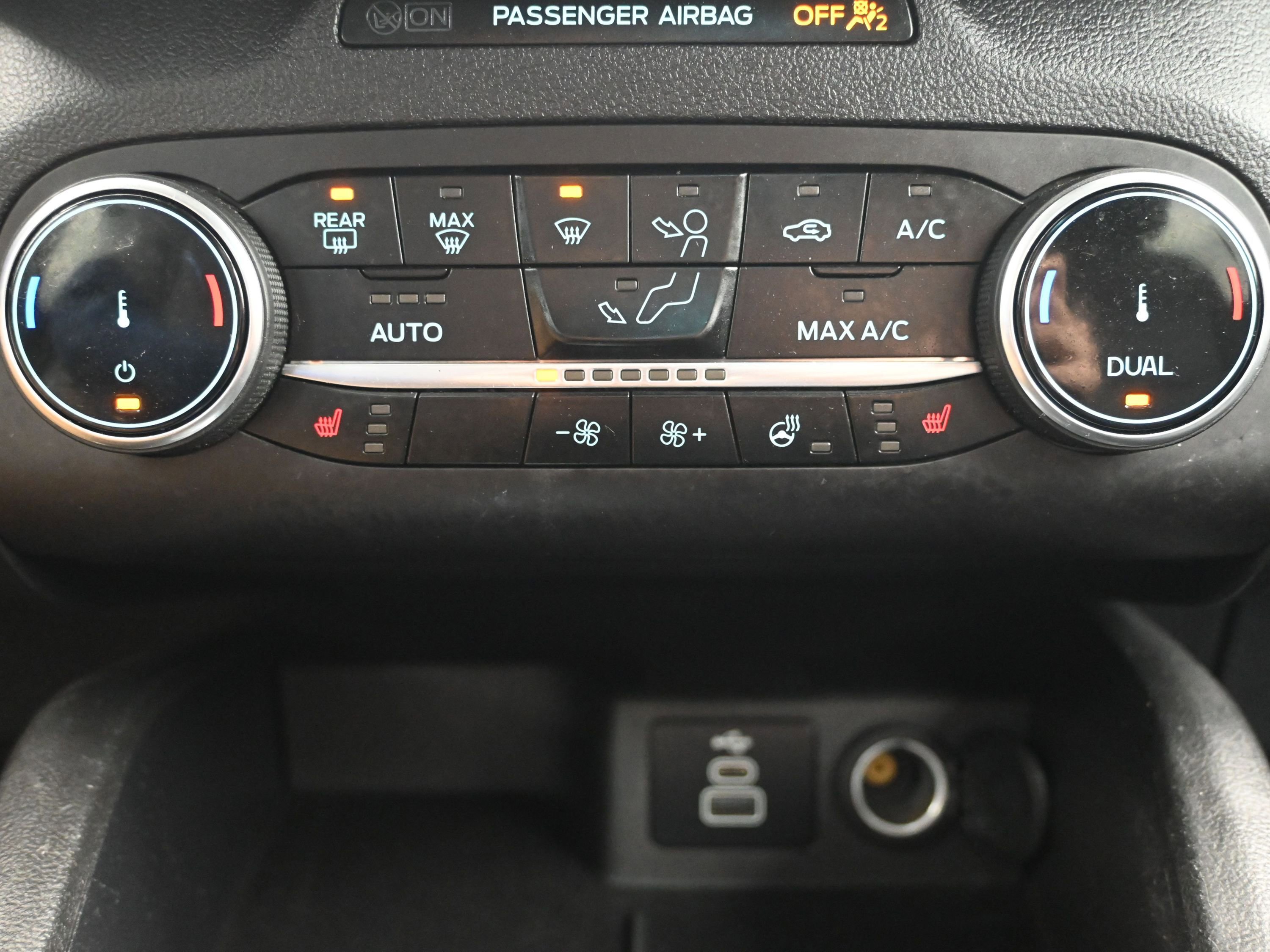 Used 2024 Ford Escape Active image 17