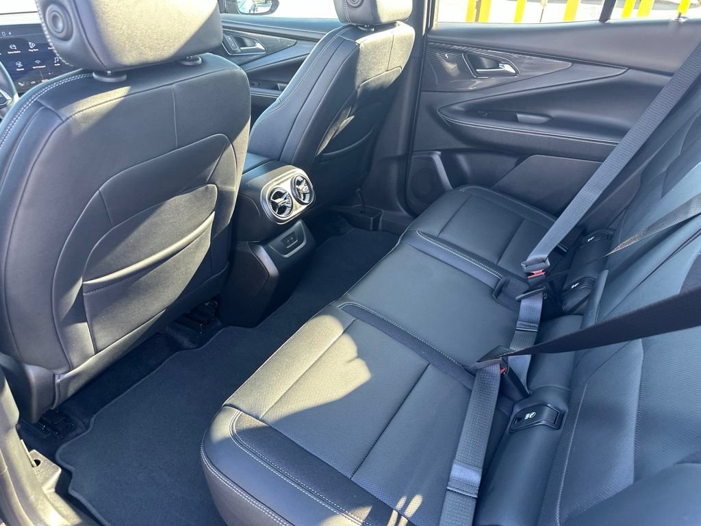 Used 2024 Chevrolet Blazer EV LT AWD/4WD image 19