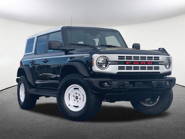 Certified 2025 Ford Bronco Heritage Edition AWD/4WD image 2