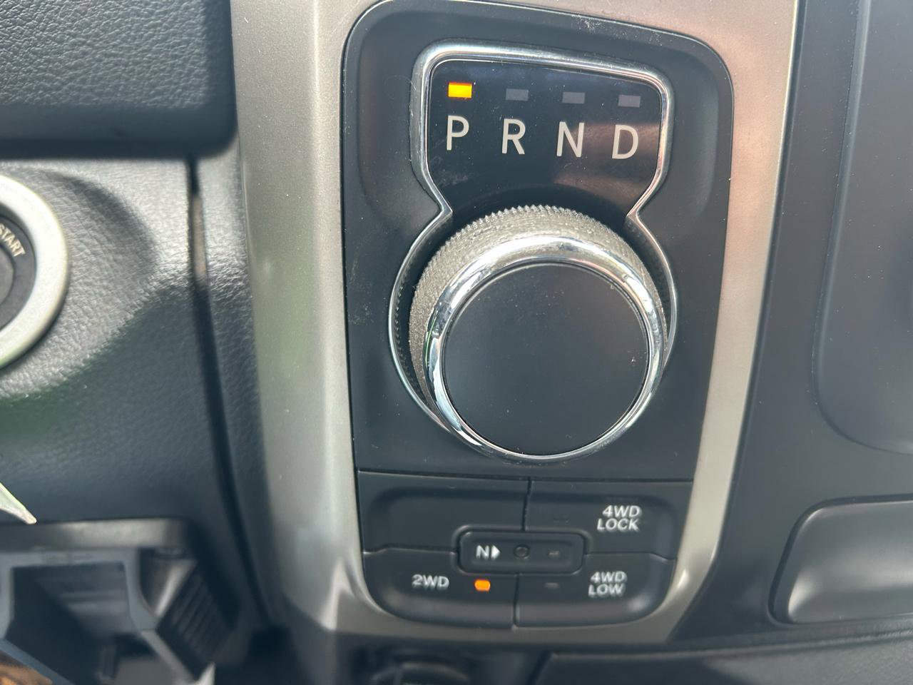 Used 2015 RAM 1500 Classic SLT AWD/4WD image 23