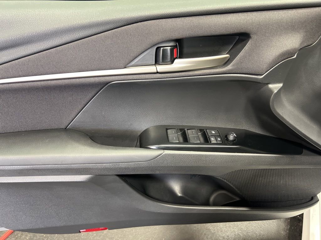 Used 2025 Toyota Camry LE image 17