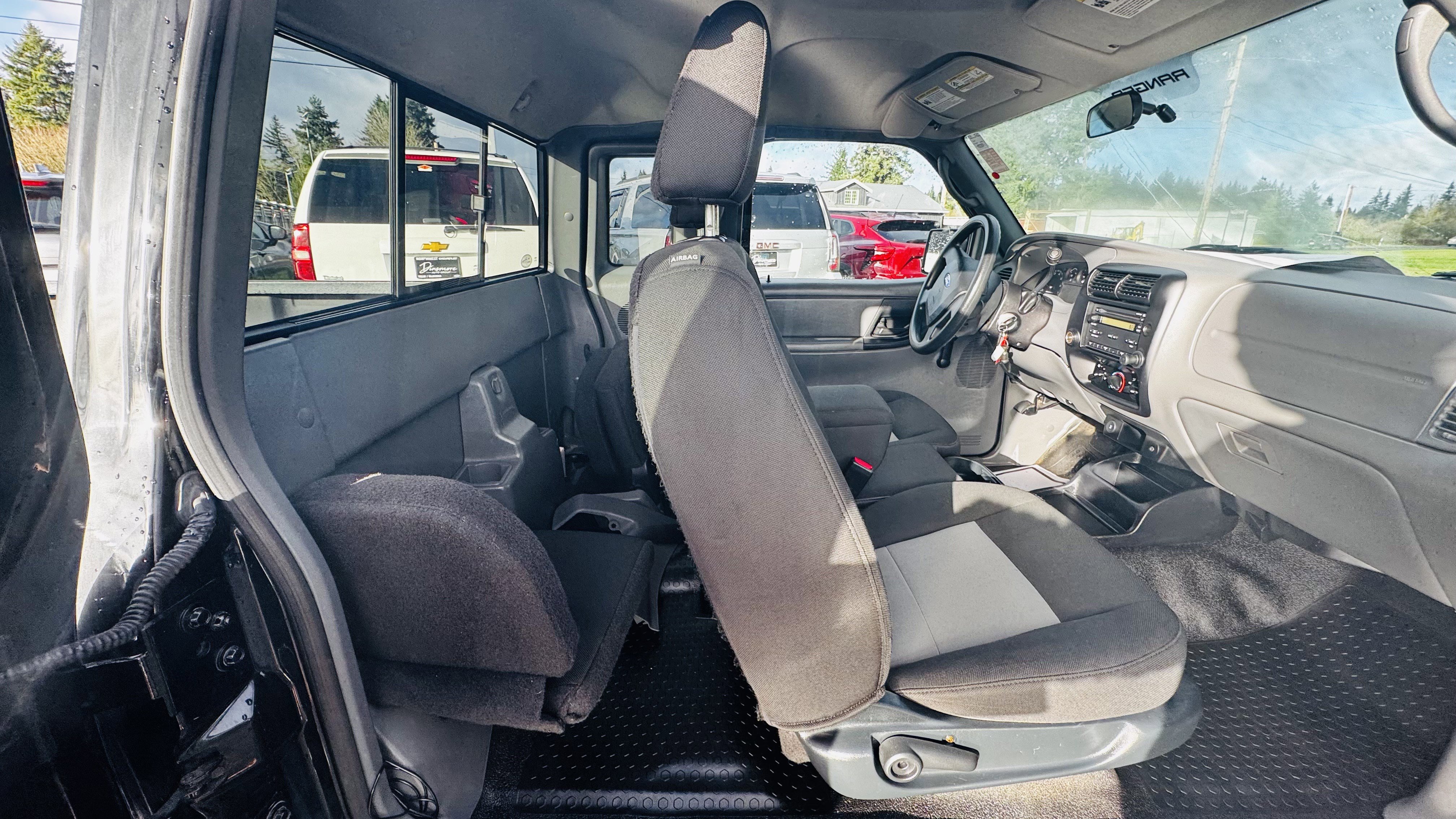 Used 2010 Ford Ranger XL image 9