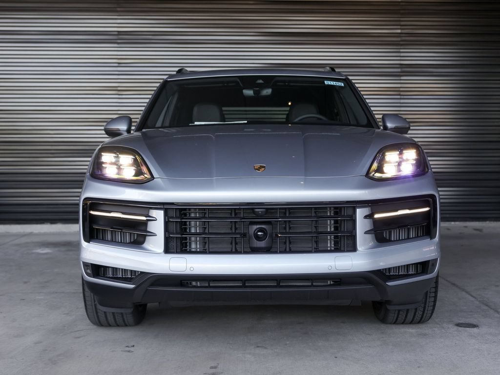 Certified 2026 Porsche Cayenne AWD/4WD image 10